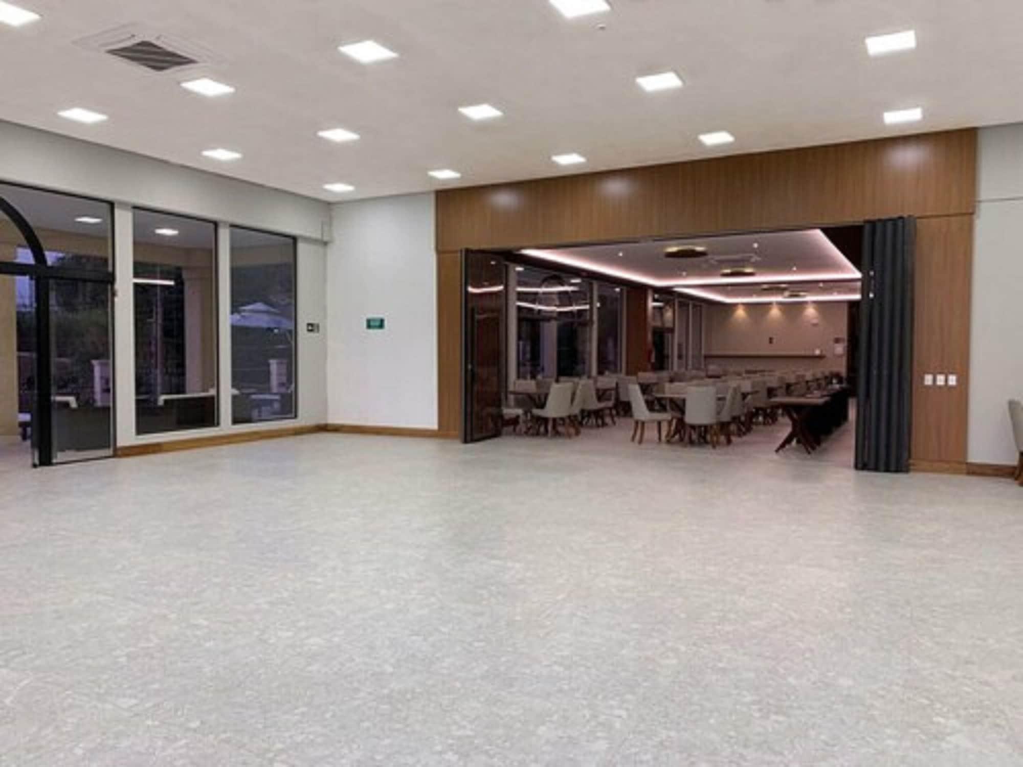 Class Hotel Пирасикаба Екстериор снимка