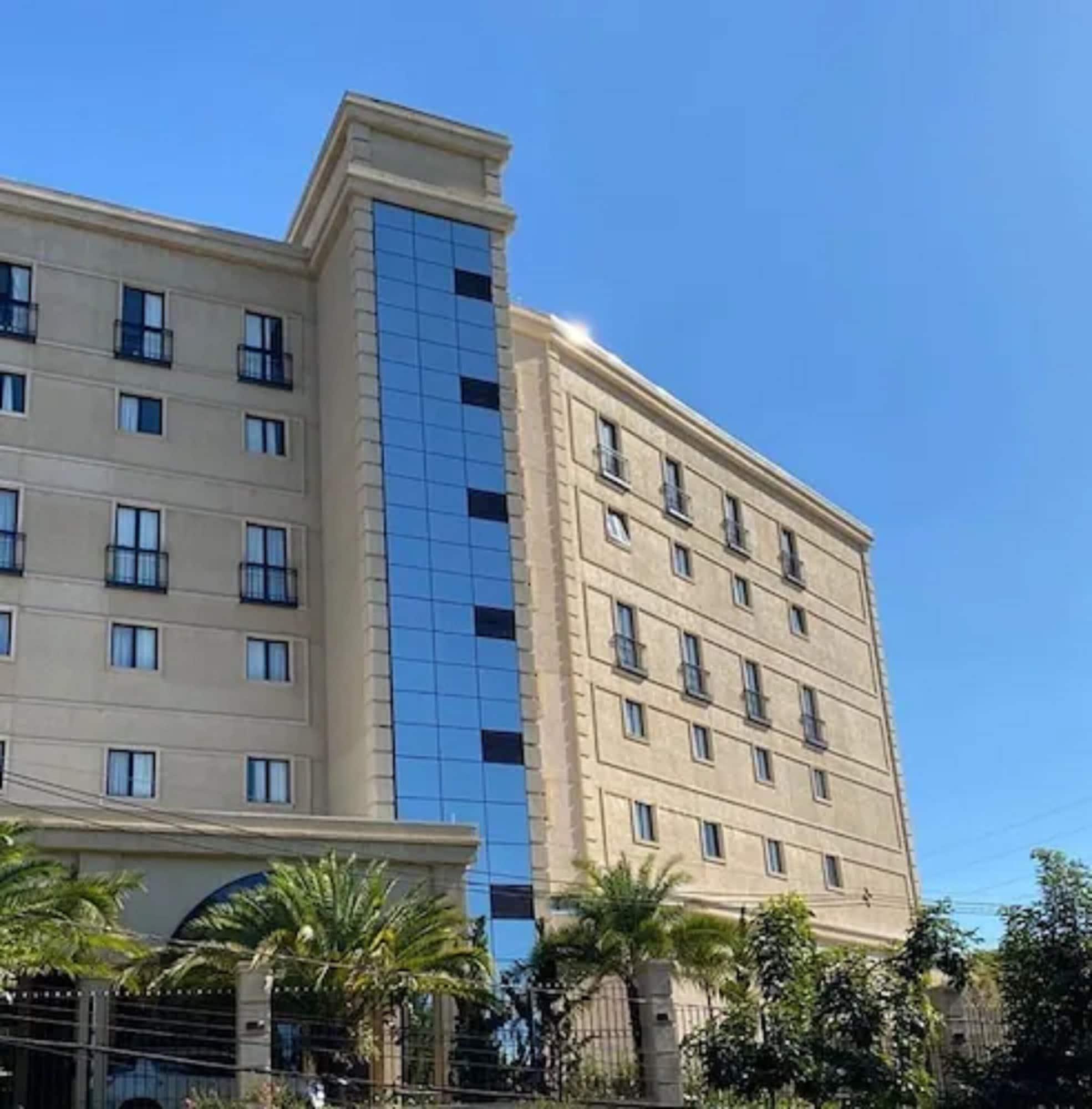 Class Hotel Пирасикаба Екстериор снимка